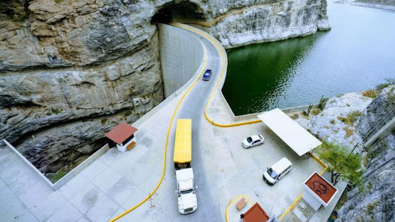 CFE presenta plan de expansión con 58 proyectos de transmisión eléctrica para 2026-2027