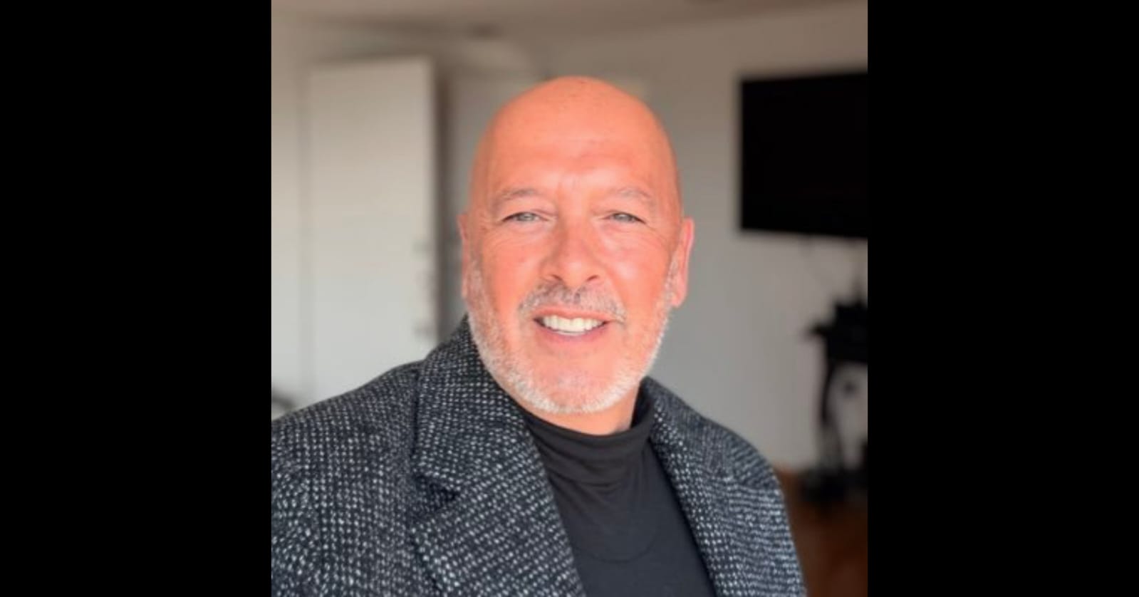 México conmemora centenario de Jaime Sabines entre homenajes y polémica en la UNAM