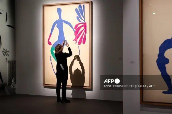 Roban obras de Renoir, Cézanne y Matisse en museo italiano; frustran atentando contra banco en París