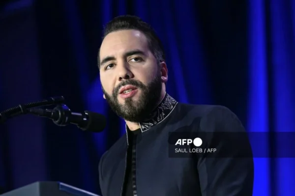 El Salvador propone cadena perpetua para menores en casos de homicidio y violación