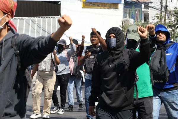 Más de 3,300 protestas ‘No Kings’ rechazan a Trump, guerra en Irán y abusos de ICE