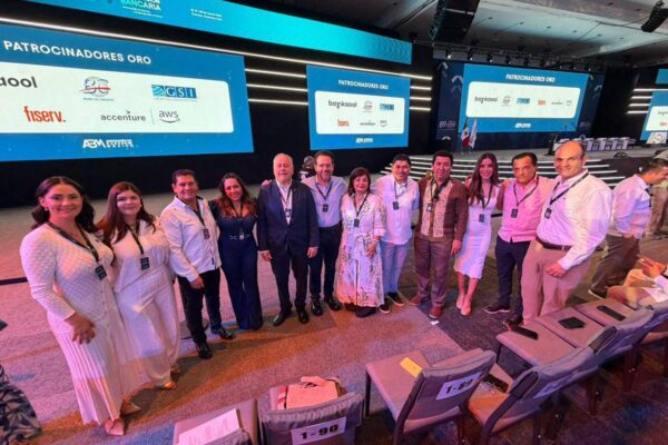 Alertan sobre riesgos laborales en revisión del T-MEC y desinformación en pensiones