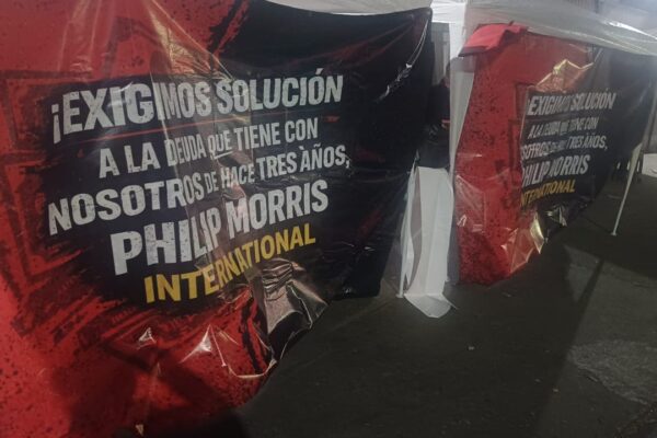 Protesta en Iztacalco denuncia adeudo millonario de Philip Morris y presunto hostigamiento policial