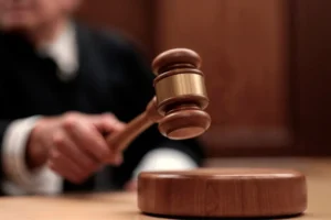 Juez federal condena a diario unomasuno por negar derecho de réplica a Carlos Alberto Torres