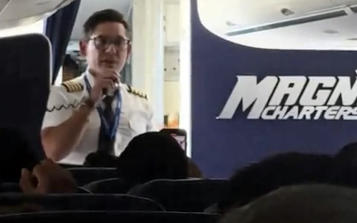 Suspende AFAC operaciones de Magnicharters por irregularidades financieras y riesgo de revocación