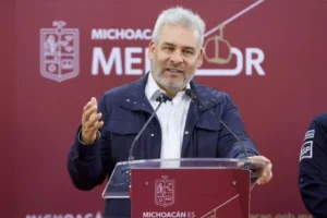 Gobernador de Michoacán pide apoyo de Interpol para localizar a Silvano Aureoles