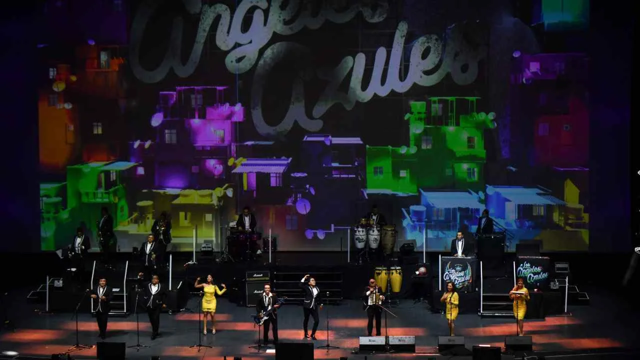 Agenda de espectáculos en CDMX reúne a Fonseca, Bocelli, Morat y AC/DC