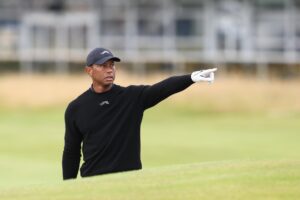 Difunden video del arresto de Tiger Woods tras accidente y hallazgo de opioides