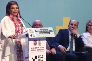 Entrega de apoyos por lluvias en Iztacalco y avances en planeación y cuidados en la CDMX