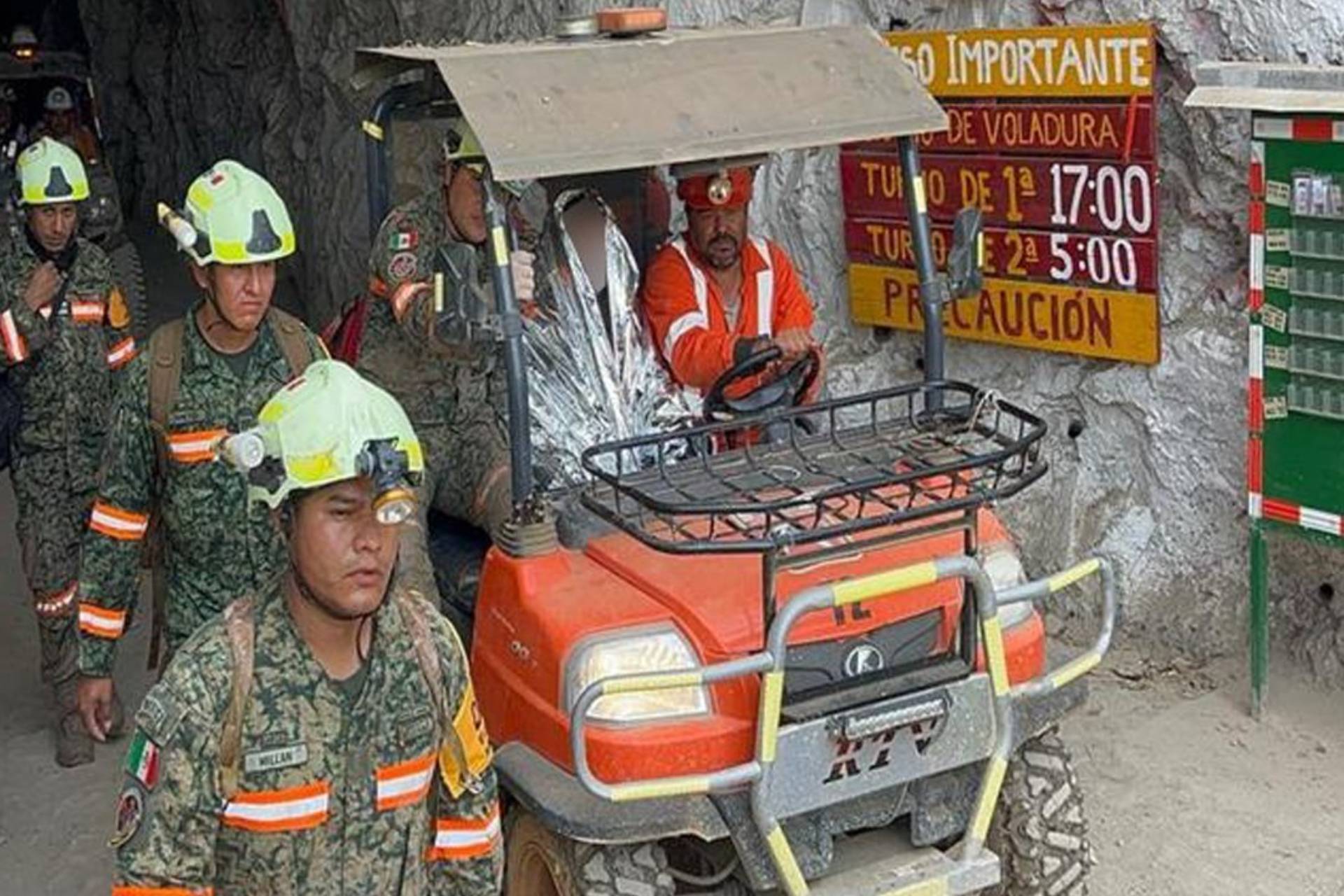 Identifican a tercer minero fallecido en Santa Fe; dan de alta a rescatado