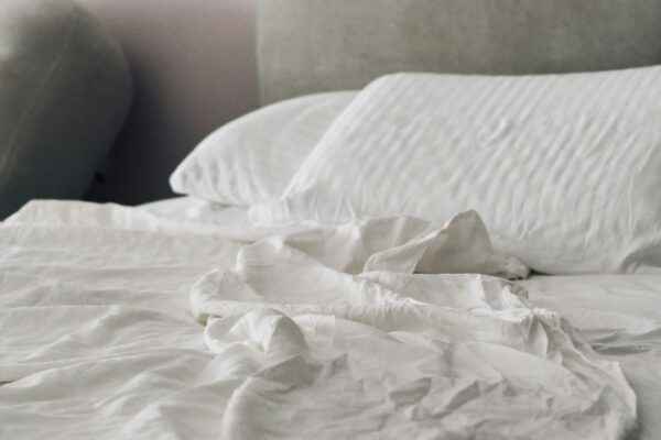 Senado francés aprueba eliminar el ‘deber conyugal’ del Código Civil