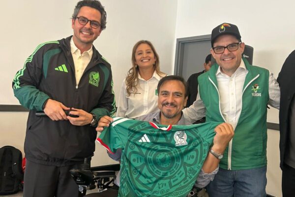 Julián Leyzaola inicia proceso de afiliación al Partido Verde en Baja California