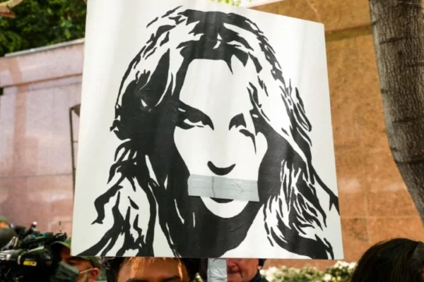 Britney Spears ingresa voluntariamente a rehabilitación tras arresto por conducir bajo efectos de sustancias