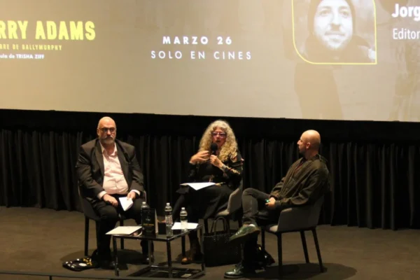 Juan Villoro y Raúl Orvañanos presentan libros sobre fútbol; fallece el escritor Rael Salvador