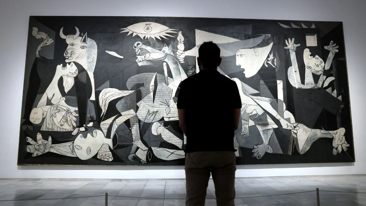 Habitantes de Petatlán retienen a marinos tras presunta agresión a dos jóvenes