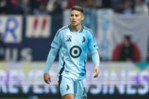 James Rodríguez fue hospitalizado por deshidratación severa y ya se reincorpora