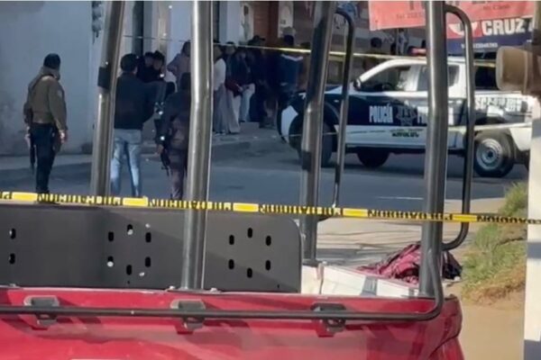 Comando armado asesina a dueño de tortillería y secuestra a empleado en Amozoc