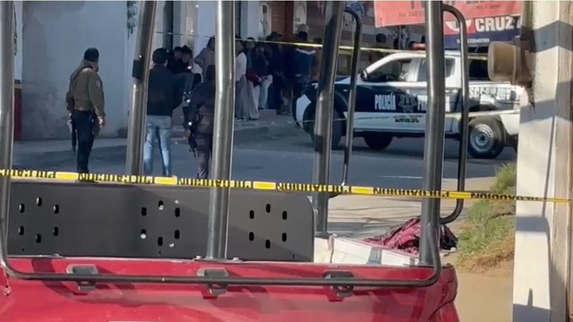 Comando armado asesina a dueño de tortillería y secuestra a empleado en Amozoc