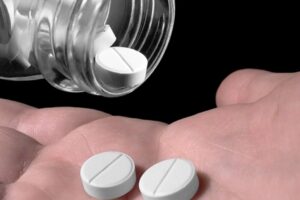 Alertan en España y Colombia por el ‘reto del paracetamol’ que intoxica a adolescentes