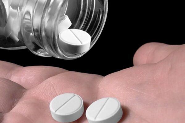 Alertan en España y Colombia por el ‘reto del paracetamol’ que intoxica a adolescentes