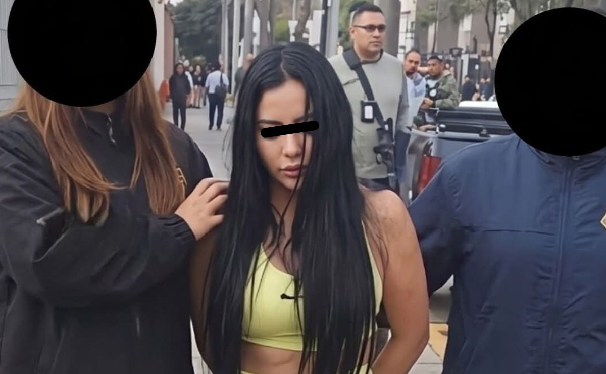 Detienen en la CDMX a mujer colombiana vinculada a banda de robos a casa habitación