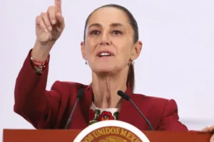 Sheinbaum anuncia recortes de gasto para mantener subsidio a gasolinas