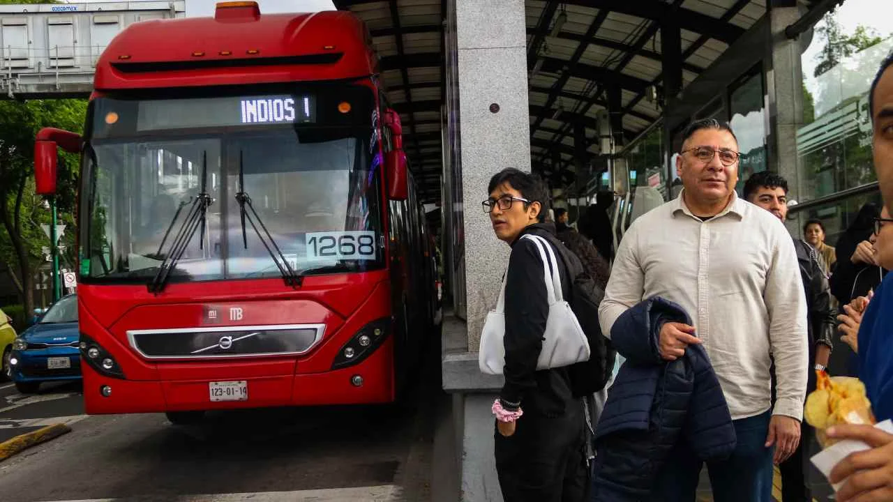 Activan Alerta Amarilla por lluvias y modifican servicio de Metrobús en CDMX