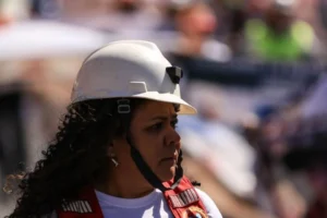 Atentado deja cuatro policías muertos en Escuinapa; continúan labores de rescate en mina de Sinaloa