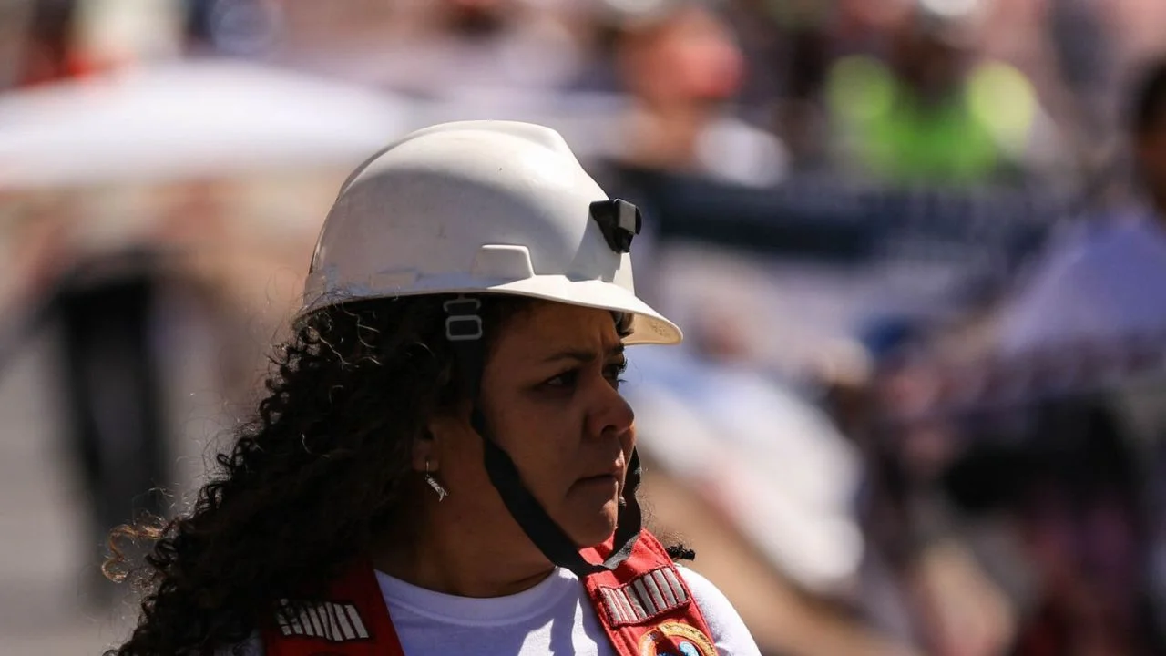 Atentado deja cuatro policías muertos en Escuinapa; continúan labores de rescate en mina de Sinaloa