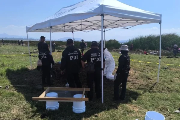 Hallan 219 restos humanos en límites de CDMX mientras familias exigen justicia y marchan en Chiapas