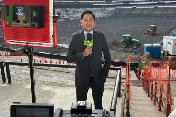 Embajada de México atiende caso de periodistas detenidos en Sudáfrica