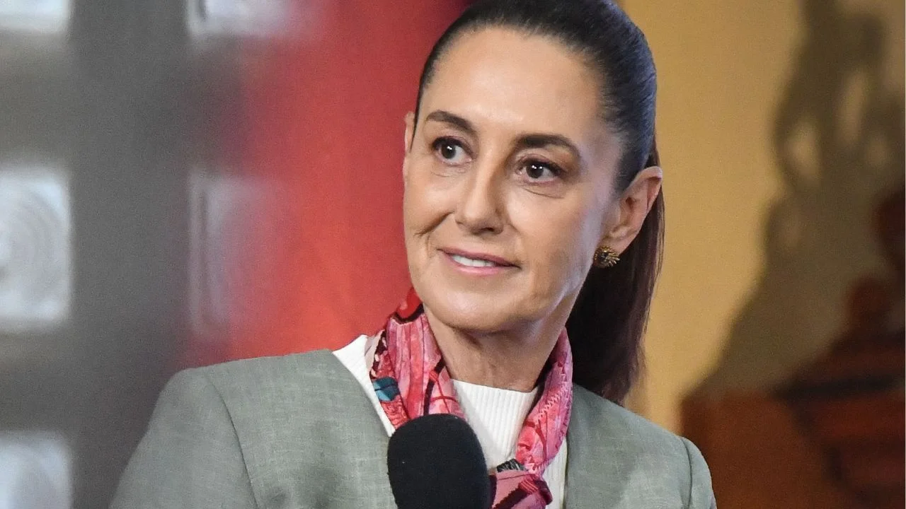 Celebra Sheinbaum consolidación del Plan B electoral; destina ahorros a municipios y programas sociales