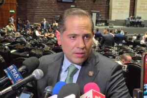 Presentan iniciativa contra grooming y exponen riesgos digitales para menores