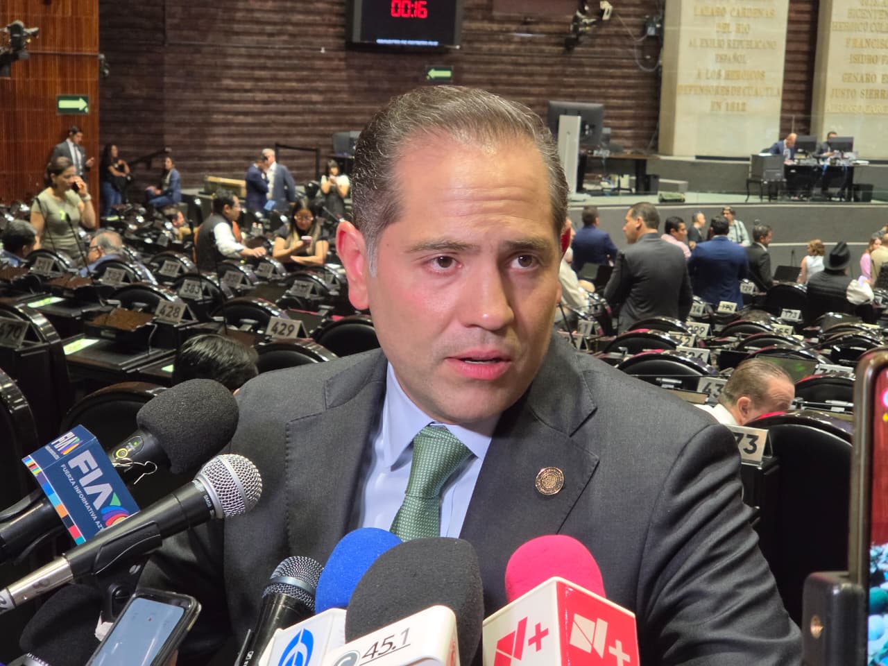 Presentan iniciativa contra grooming y exponen riesgos digitales para menores