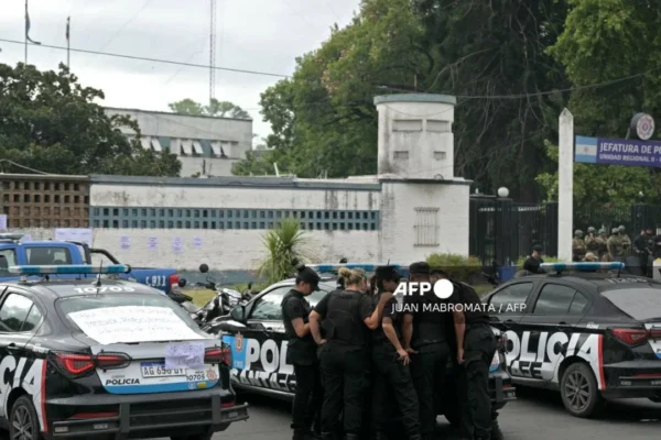 Ataques con víctimas mortales sacuden escuelas en Chile y Argentina