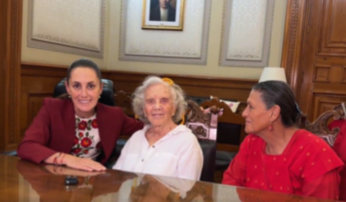 Sheinbaum se reúne con Elena Poniatowska y Jesusa Rodríguez en Palacio Nacional
