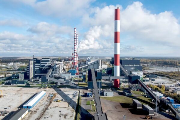 Drones rusos y bielorrusos penetran en Estonia y Letonia; descarrila un tren en Rusia con 24 heridos