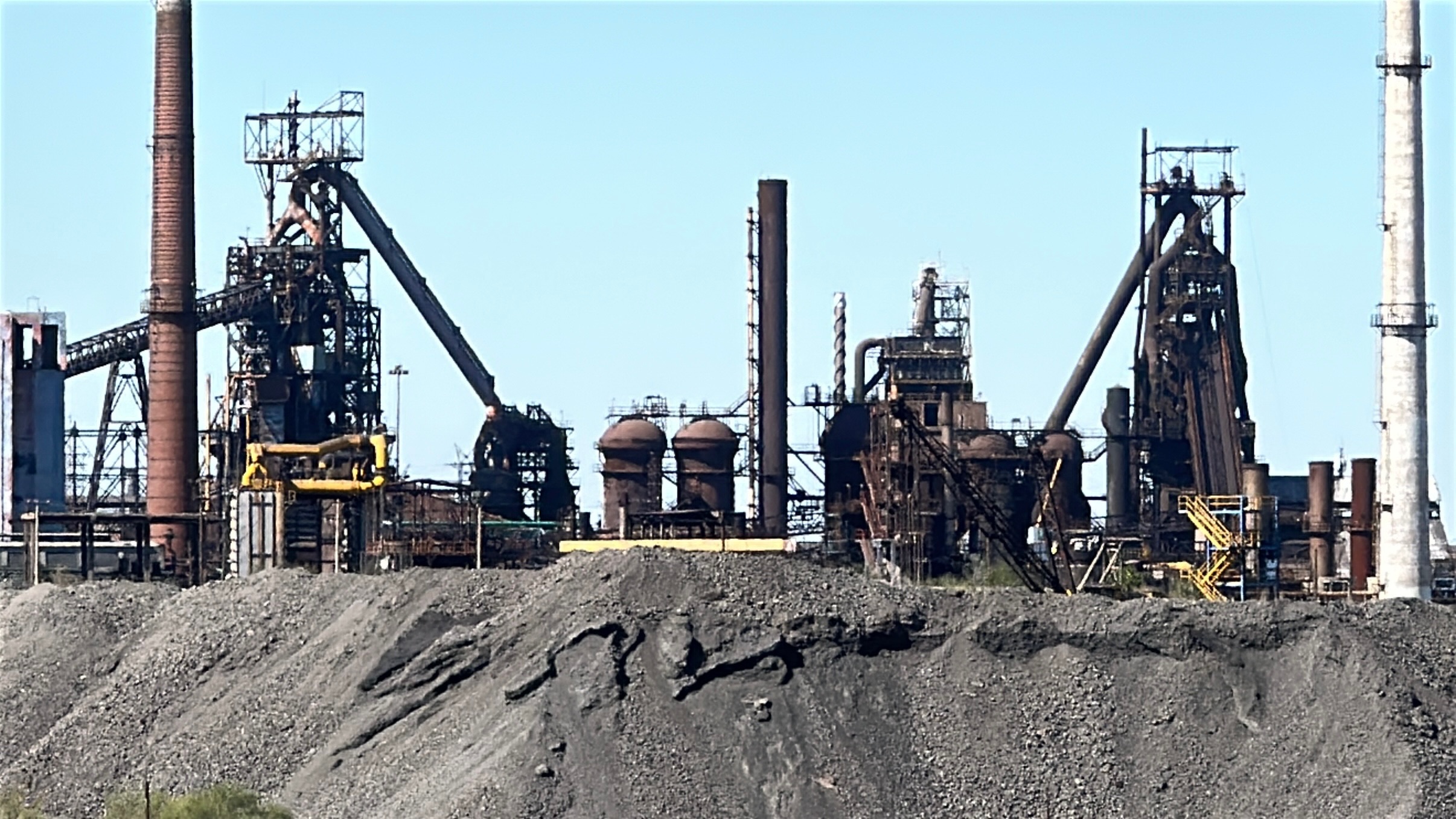 Sindicatura presenta nueva propuesta para subasta de AHMSA y Minosa tras primera desierta