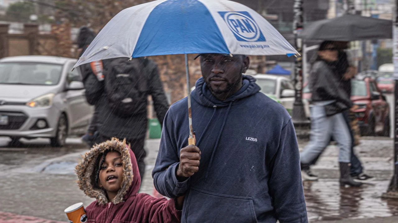 Frente frío 43 provoca lluvias intensas y descenso de temperatura; alertan por vientos y riesgo de incendios