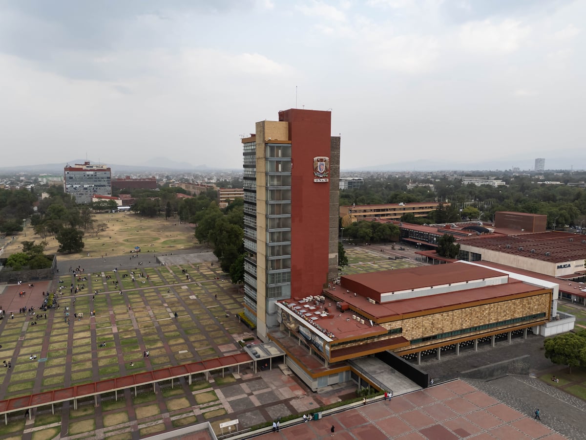 Reportan ausentismo docente en bachillerato de la UNAM; Secihti anuncia 200 plazas para investigación