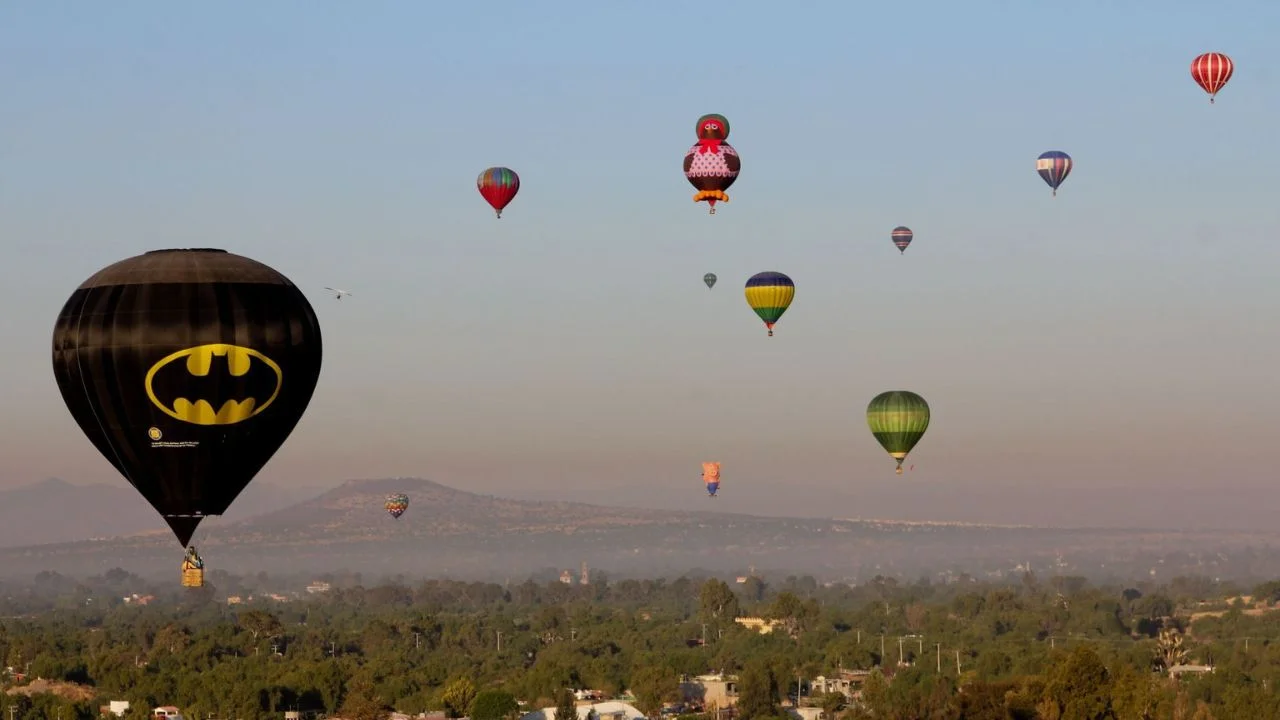 AFAC suspende temporalmente a tres empresas de globos en Teotihuacán por irregularidades