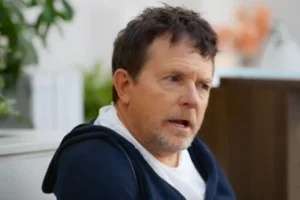 Fallecen figuras públicas y rinden homenajes a activistas históricos