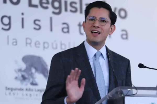 Senado ratifica a Roberto Velasco como canciller; descarta intervención de EU en México