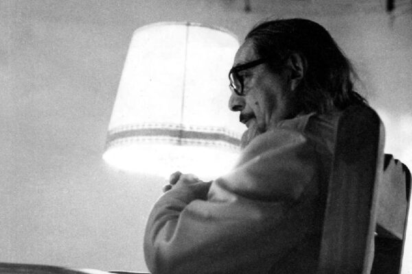Conmemoran 50 años luctuosos de José Revueltas y MoMA presenta retrospectiva de Duchamp