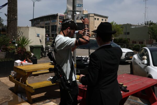 Trump amenaza a Irán con ‘última oportunidad’ y critica a España por no apoyar la guerra