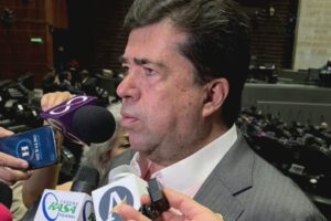 Brugada prioriza al Metro con inversión de 50 mil mdp; Haces llama a un sindicalismo de soluciones