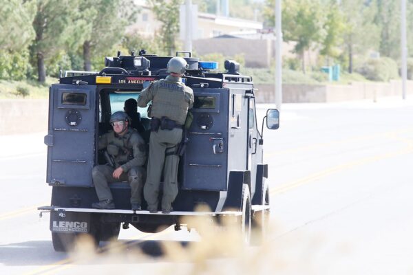 Detienen a cuatro miembros de Los Salazar en California por tráfico de drogas y armas