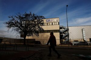 Canadá impone restricciones a Grifols tras muerte de dos donantes en Winnipeg