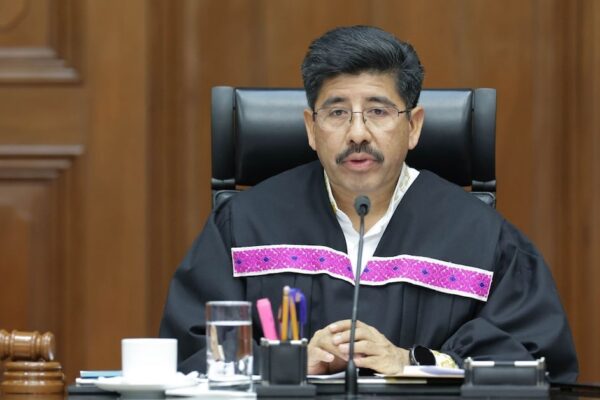 SCJN admite solicitud presidencial para revisar amparos en caso Ayotzinapa