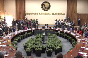 IECM cierra registro de voto anticipado con 64,960 personas; debaten en el Congreso posponer elección judicial